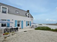 Beautiful holiday home by the sea in Penmarch 龐馬爾酒店