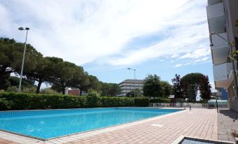 Relax and Enjoy a Garden and Pool