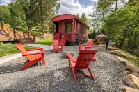 Unique Scarlet Gypsy at Four Fillies Lodge