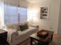 Briarcliff Cottage · Cozy 1950s Home Near Downtown