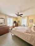 Lakefront Escape on Lakeshore Drive - Sleeps 6+
