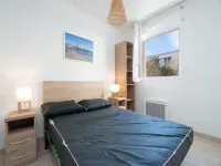 Villa in Valras-Plage near Sandy Beach - piscine