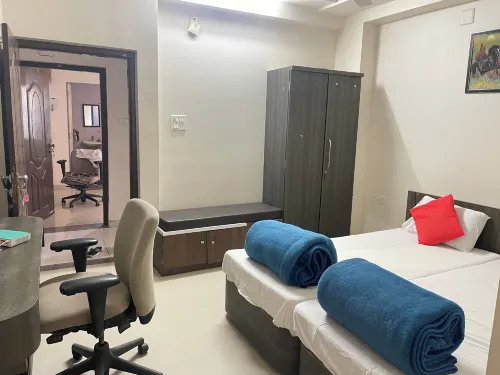 호텔 나라얀 이그제큐티브 구자라트 암렐리 호텔