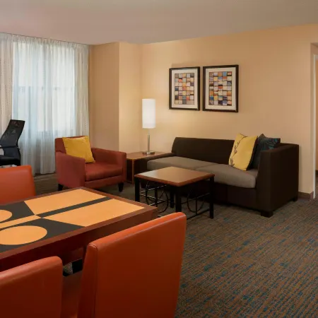 Residence Inn by Marriott Toronto Downtown / Entertainment District