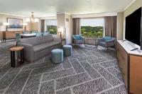 DoubleTree by Hilton Tulsa - Warren Place Các khách sạn gần Whiteside Park
