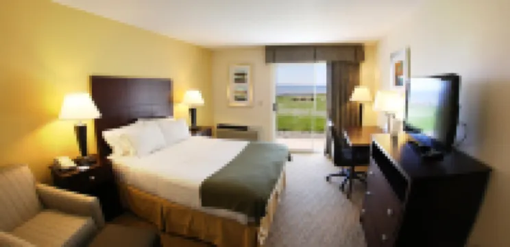 Holiday Inn Express ST. IGNACE-LAKE FRONT by IHG