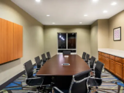 Holiday Inn Express & Suites DAPHNE-SPANISH FORT AREA by IHG Hoteles en Condado de Baldwin