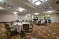 Holiday Inn & Suites 布盧明頓 - 機場 - 早餐