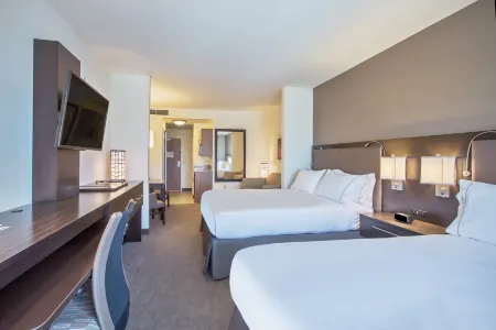 Holiday Inn Express & Suites Kailua-Kona