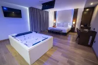 MB Boutique Hotel - Adults Recommended - Hot Tub