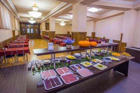 Ani Central Inn Отели в г. Ереван