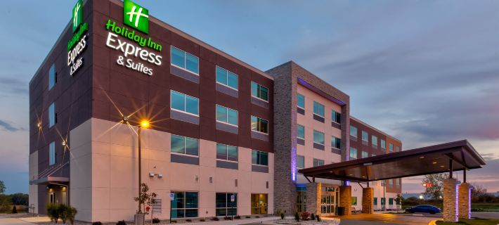 Holiday Inn Express & Suites CEDAR SPRINGS - GRAND RAPIDS N by IHG Hotels in Kent County