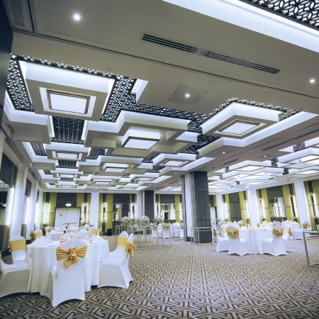 Ayla Bawadi Hotel