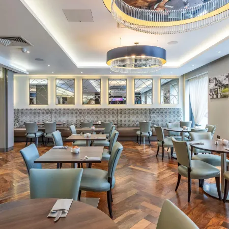 Mercure Edinburgh Haymarket Отели рядом с достопримечательностью «Морнингсайд»