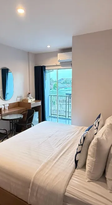 ห้องสแตนดาร์ด เตียงใหญ่ 1 เตียง