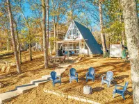 The Cozy Cove A Unique and Unforgettable Experience on Lake Hamilton Hotels in Piney