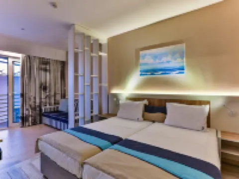 Carine Hotel Delfin Hotels in Bijela