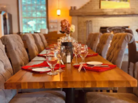 Four Columns Inn Hotels in Windham County
