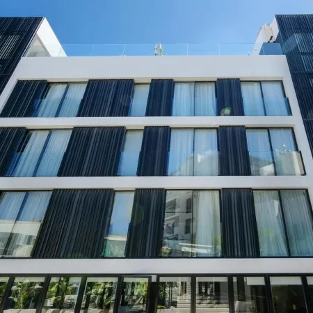 AzuLine Hotel M
