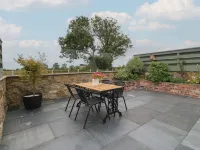 Pip's Barn Hotels in Llanfair-Mathafarn-Eithaf