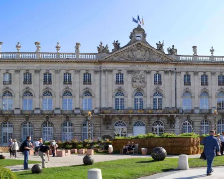 イビス バジェット ナンシー セントル ナンシーのホテル