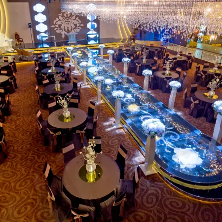 Charis Hotel Отели рядом с достопримечательностью «Тематический парк Aiins World»