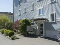 Holiday apartment with 4 bedrooms Hotels in 