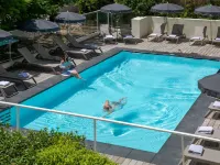 Hotel Ibis Styles Nice Aéroport Arénas - Pools