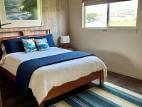 "The Birds" Easy Walk to the Beach, Hot Tub, Fireplace, Pet Friendly