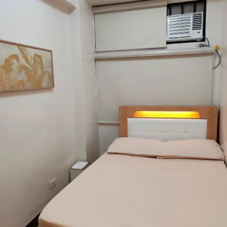 Charming 2BR Condo in Cambridge with WIFI, Smart TV Отели в г. Кейнта