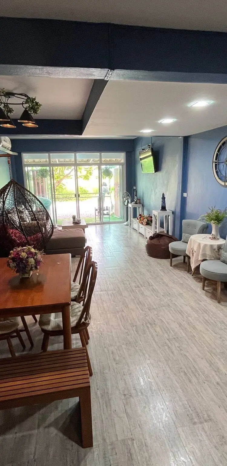 รูปภาพของCozy Beachside Retreat in Puek Tian, Thailand