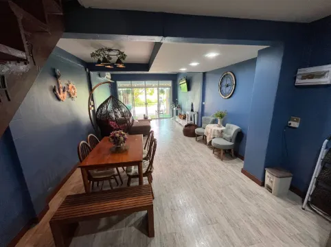 บ้าน บ้านหรืออพาร์ทเมนท์ทั้งหลัง