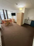 Ground-Floor Family Studio Apartment with Double and Single Beds – Free Parking - Parkplatz