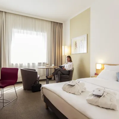 Novotel Duesseldorf City West (Seestern) Hotels near Lörick