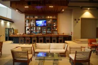 Royal Villas Resort - bar