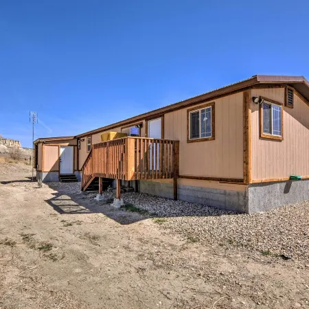 Cozy Home w/ Canyon Views: 2 Mi to Grand Staircase