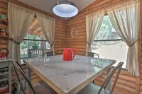 Updated Strawberry Family Cabin w/ 2 Private Decks - 3-Star