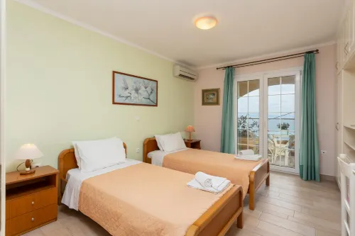 Ioannas House - Villas
