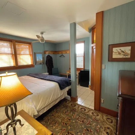 Blackbird Glen Bed and Breakfast, Glenmore, Kelowna, BC