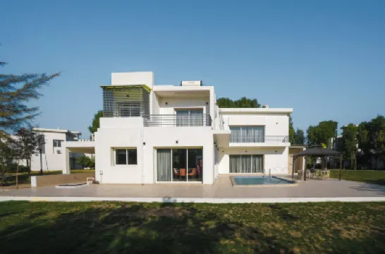 Kings Villa Hotels in 