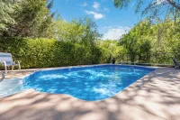 Liisa's Lodge - Pool