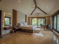 Shoreland Leisure Stays Hotels near ECR Beach