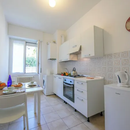Casa Al Caprifoglio 600m from Beach - Happy Rentals Отели в г. Испра