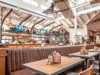 ยูโรปา-พาร์ค เออร์เลบนิส-รีสอร์ต, โรงแรม ครอนาซาร์ โรงแรมในRust