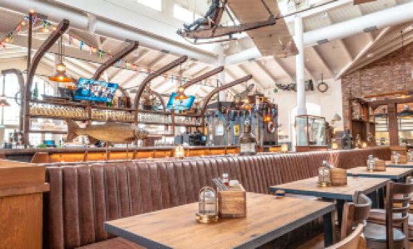 Europa-Park Freizeitpark & Erlebnis-Resort, Hotel Krønasår