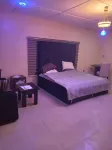 Top Nosh Lounge and Bar