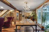 3 Mi to Mount Snow: Spacious West Dover Home