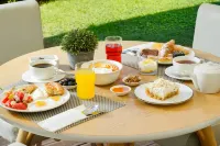 Elektra Comfort Hotel by Del Mare - breakfast