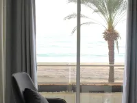 Voya Hotel and Suites Hotels in Tyre