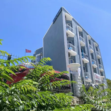 Minerva Port Hotel